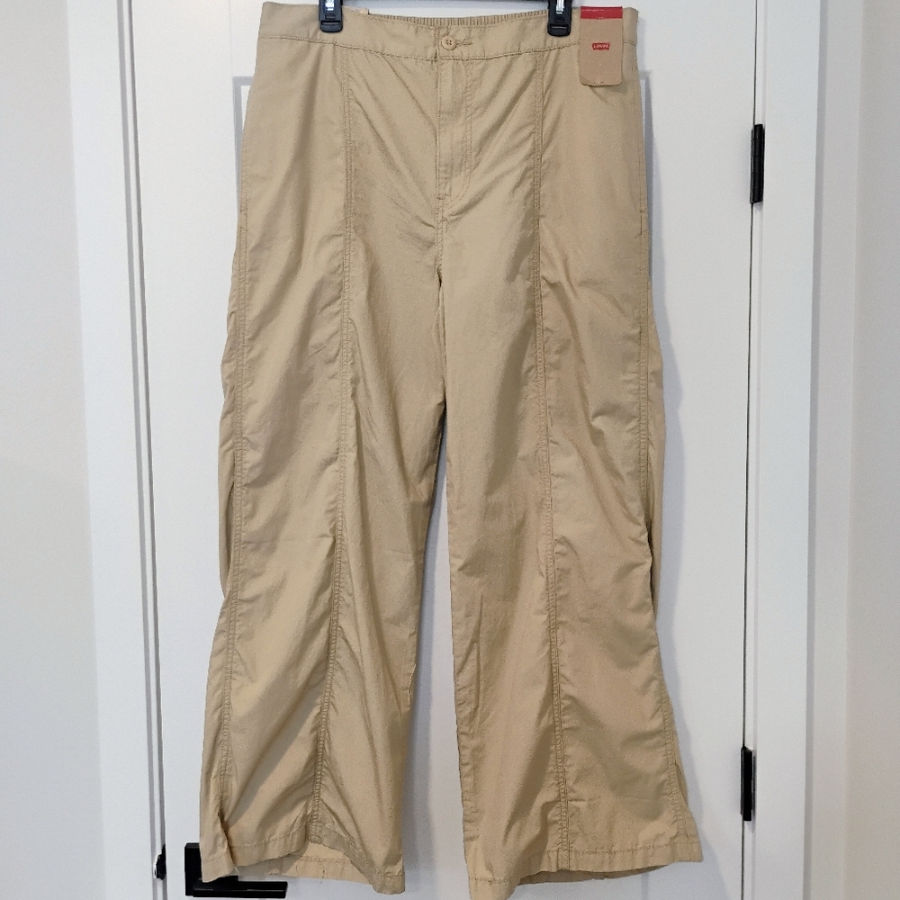 NWT XL Levi's Baggy Parachute Pants Tan Khaki Pants NEW